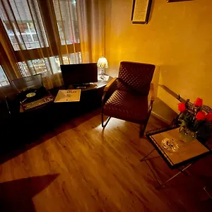 “la Maison” Nel Cuore Di Appartamento Genova